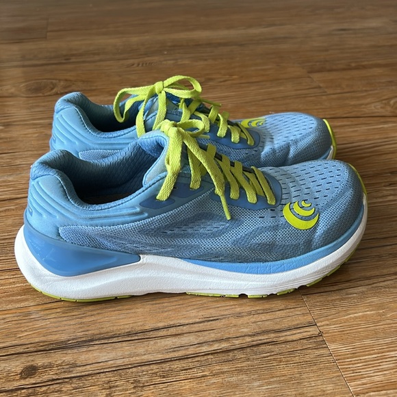 TOPO Ultrafly Women’s Running Shoes Size 7 - Picture 3 of 11